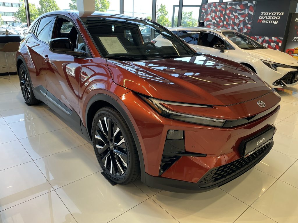 Toyota C-HR BEV 224k ODBĚR IHNED
