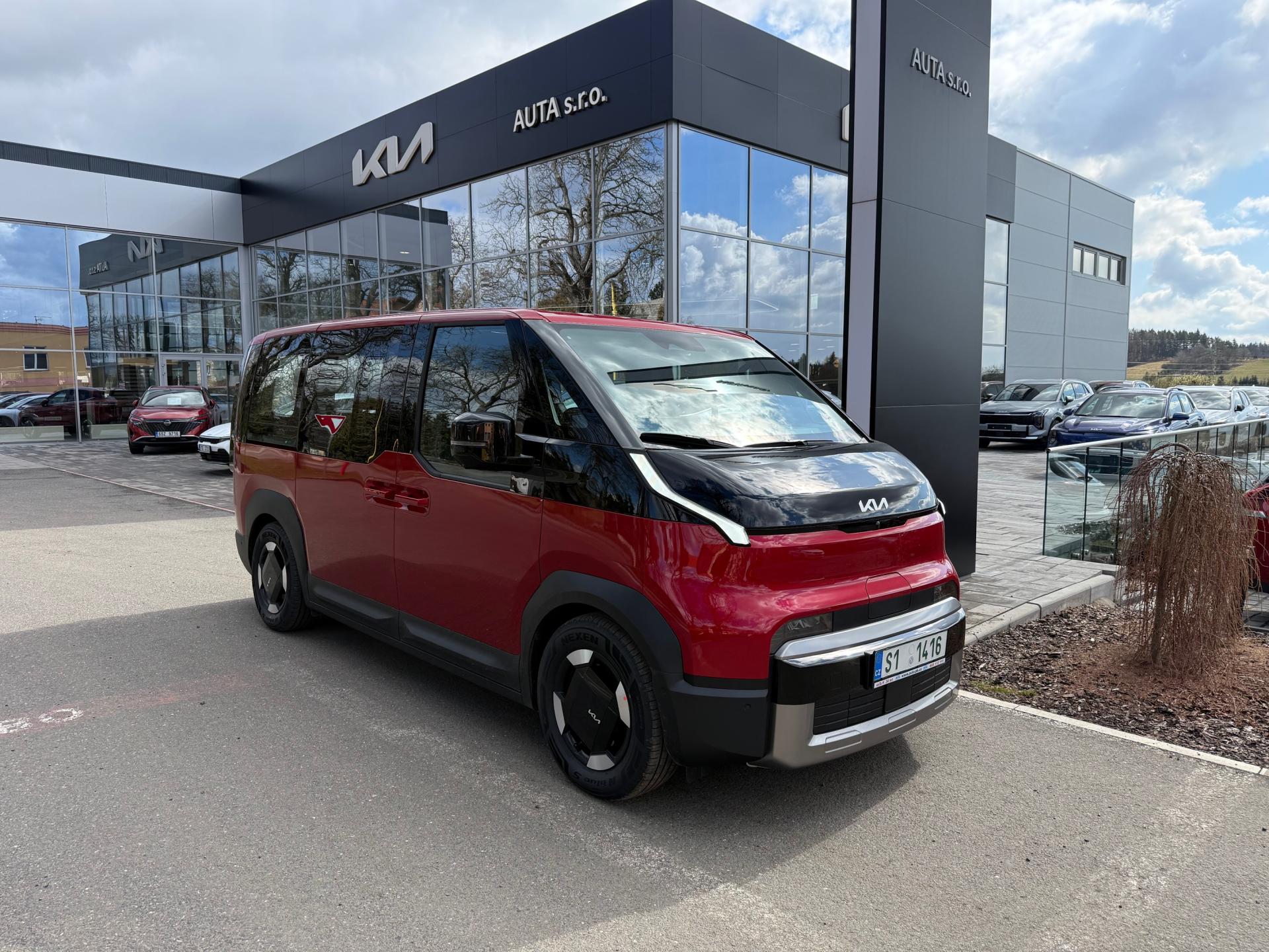 KIA 5P 4x2 ELITE 120 KW + 71,2 KWH