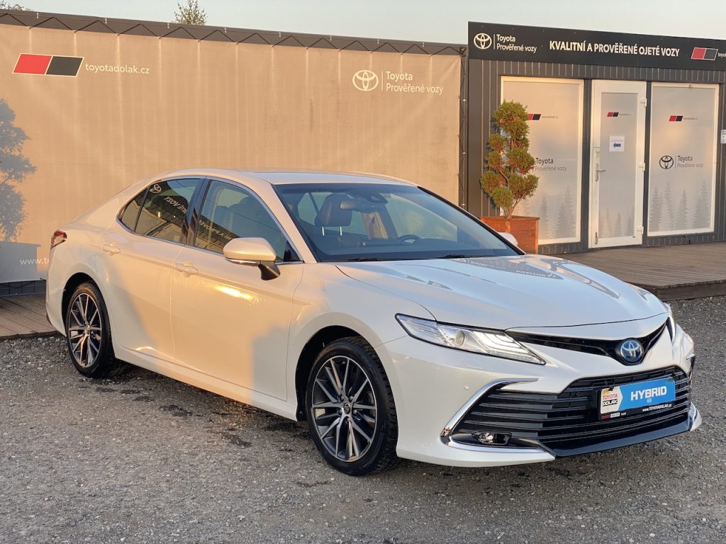 Toyota Camry 2.5HSD, ČR, Executive, záruka