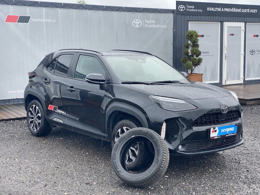 Toyota Yaris Cross 1.5HEV, ČR-1m, Style, DPH