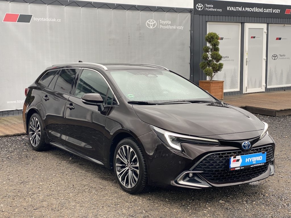 Toyota Corolla 1.8HEV, ČR-1m, Style, DPH