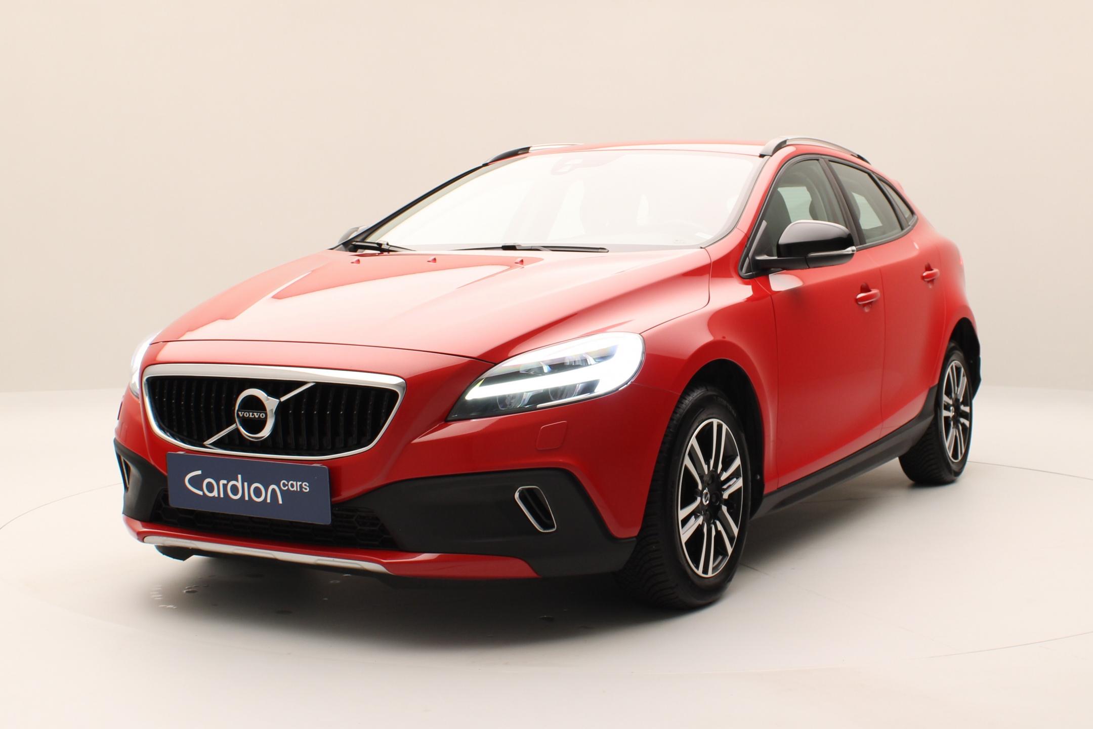 Volvo V40 CC T4 AWD MOMENTUM CZ