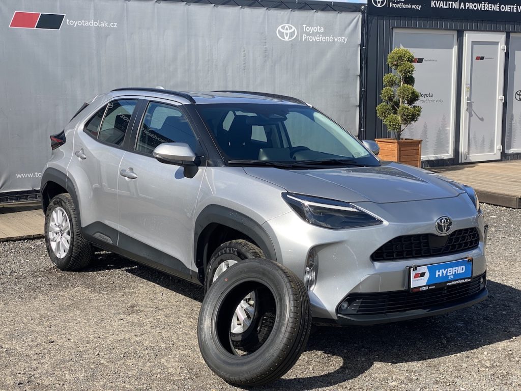Toyota Yaris Cross 1.5HEV, ČR-1m, Comfort, DPH