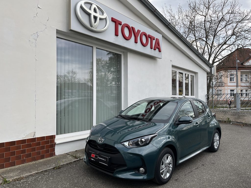 Toyota Yaris 1.5L HEV116 CVT Comfort