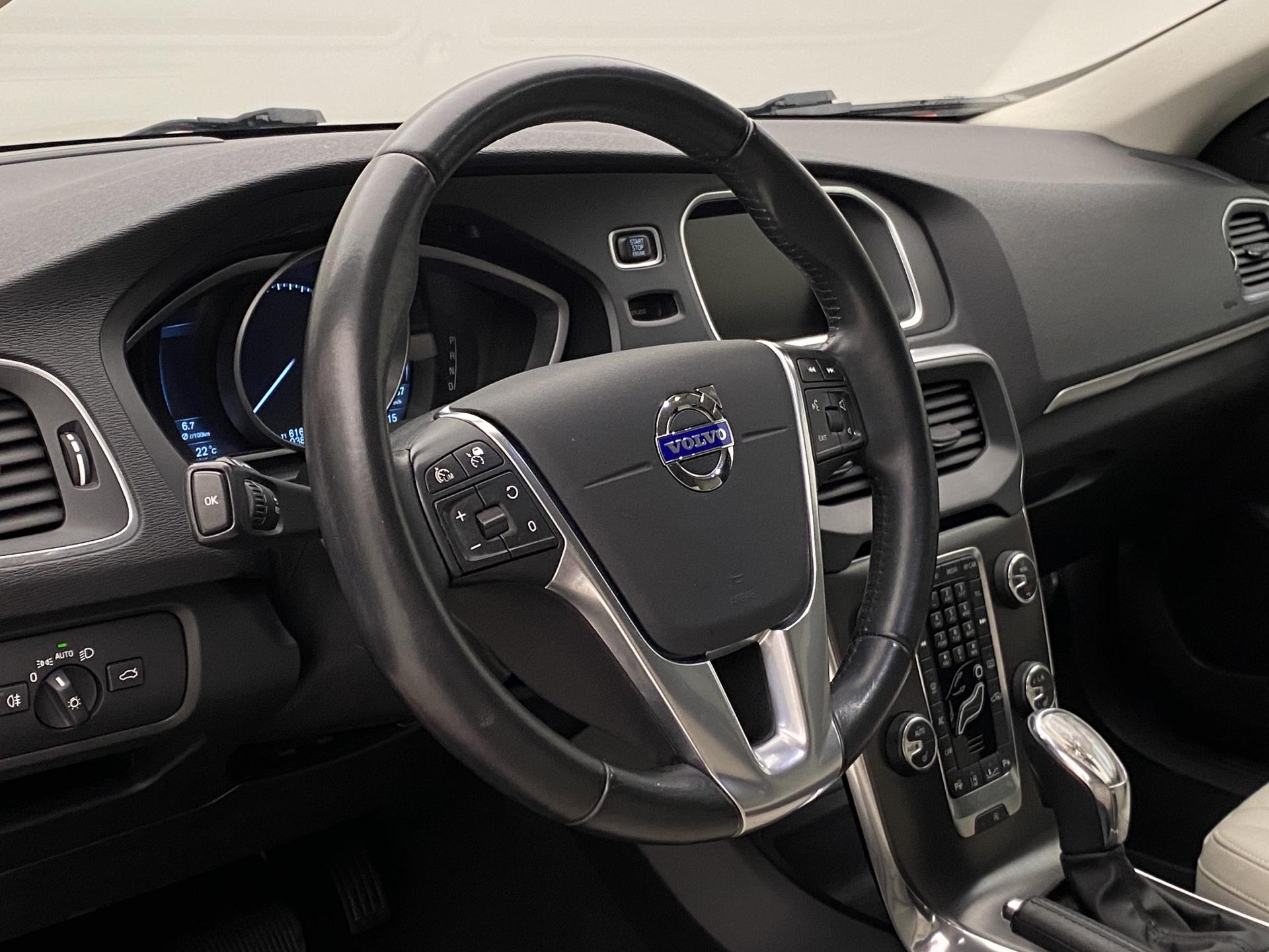 Volvo V40