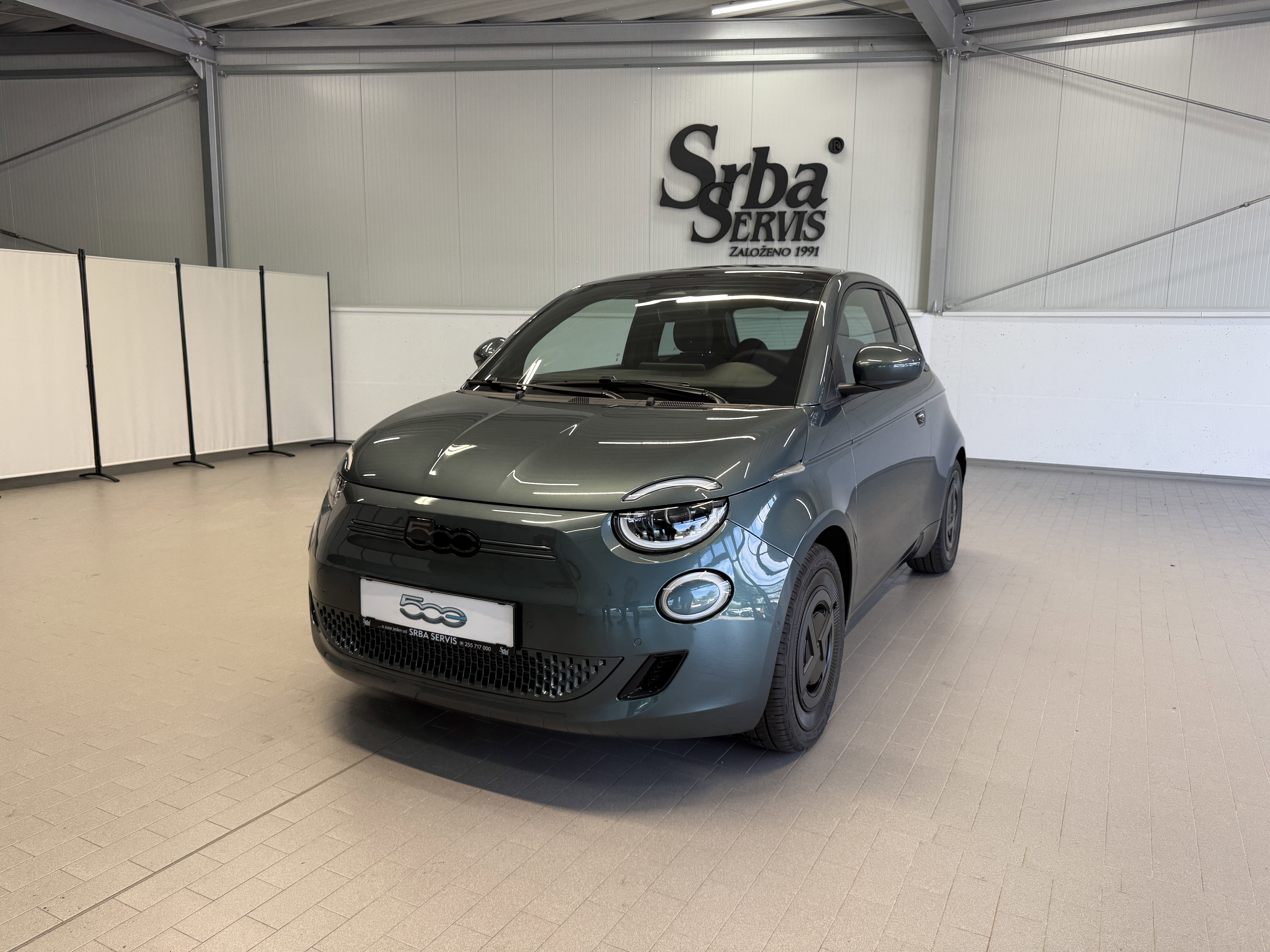 FIAT 500E Giorgio Armani Hatchback 42 kWh.