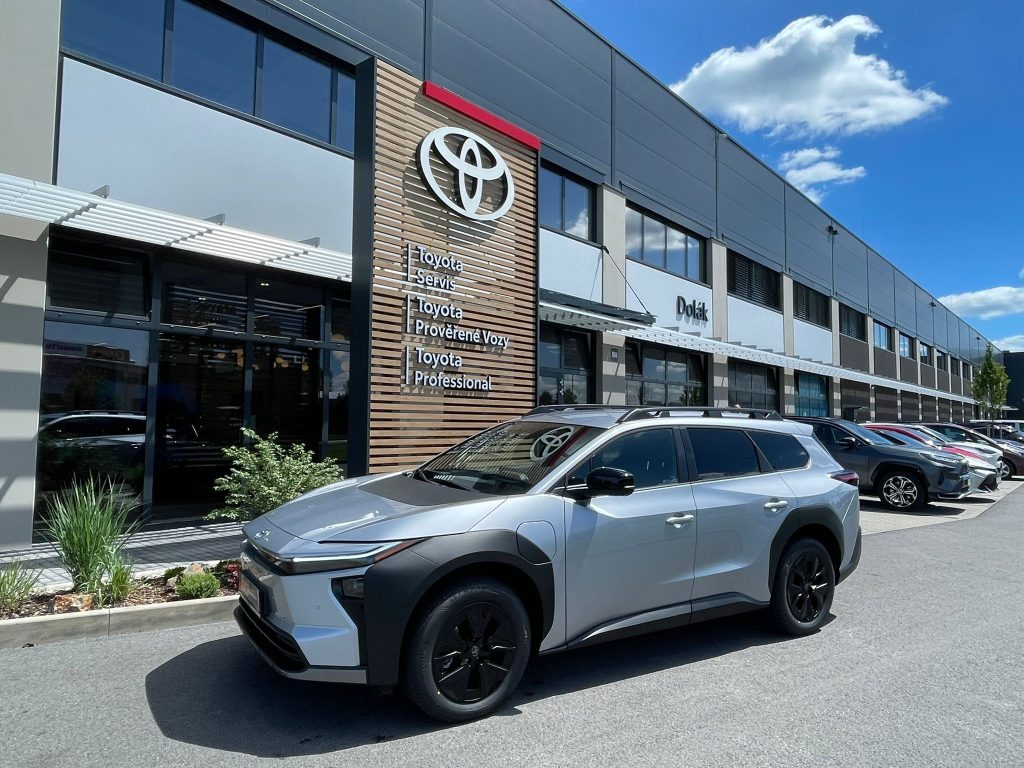 Toyota bZ4X BEV 380k 4x4 Style