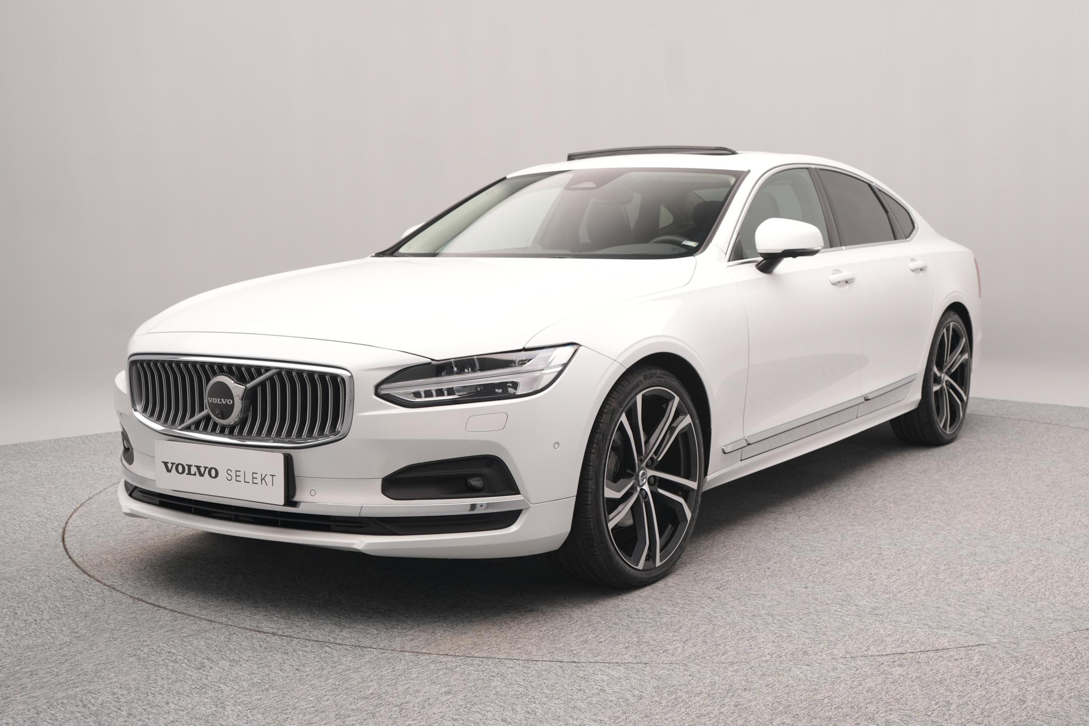 Volvo S90 B5 AWD ULTIMATE REZERVACE