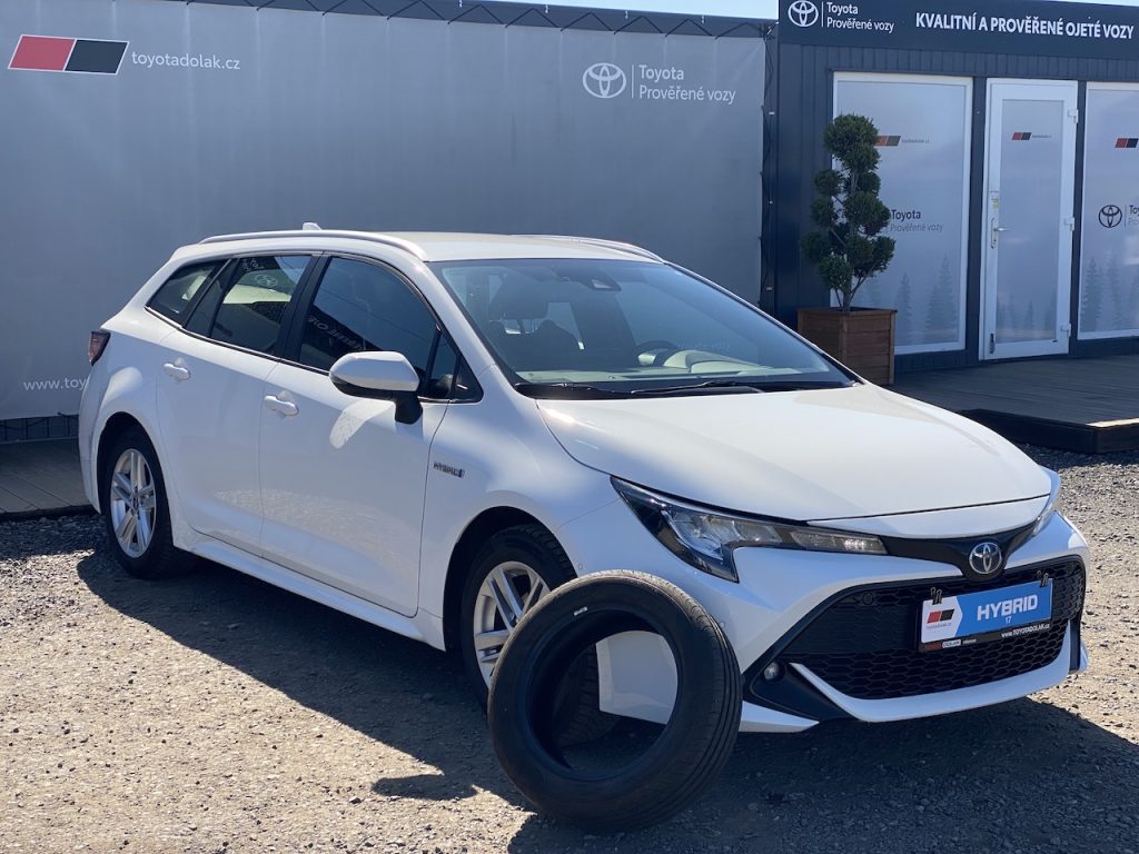 Toyota Corolla 1.8HSD, ČR-1m, ComTech, DPH