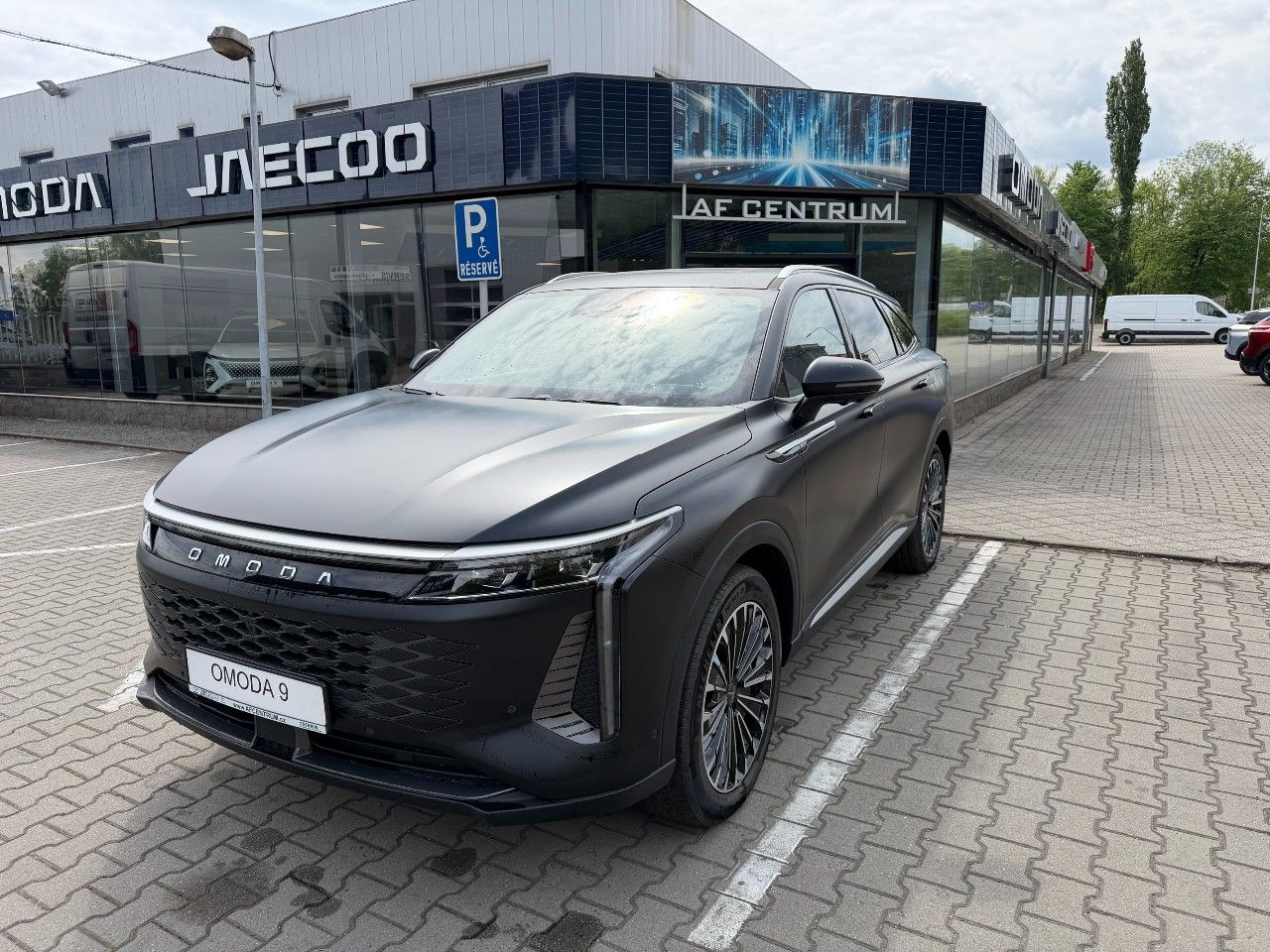 Omoda 9 Premium 1.5 PHEV 395kW AWD AT, SKLADEM