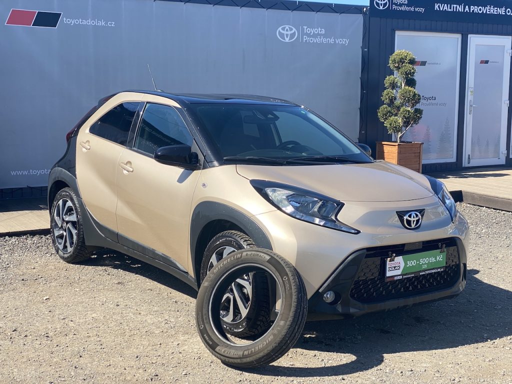 Toyota Aygo 1.0i, ČR-1m, Style, DPH