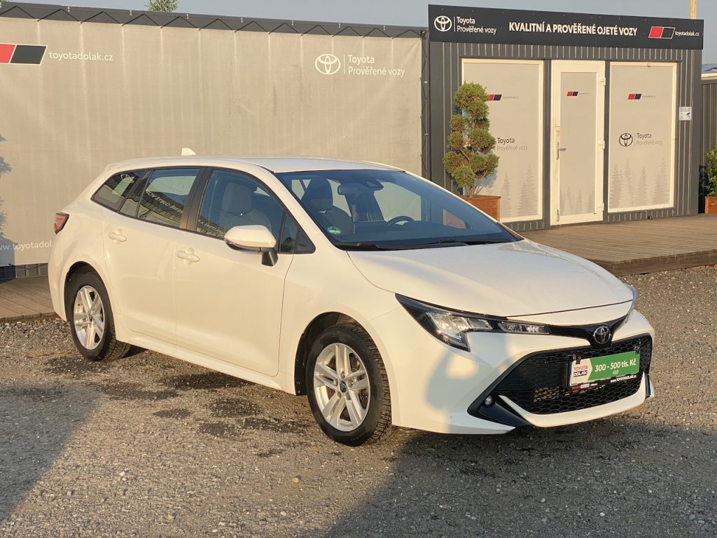 Toyota Corolla 1.2iT, ČR-1m, Active, DPH