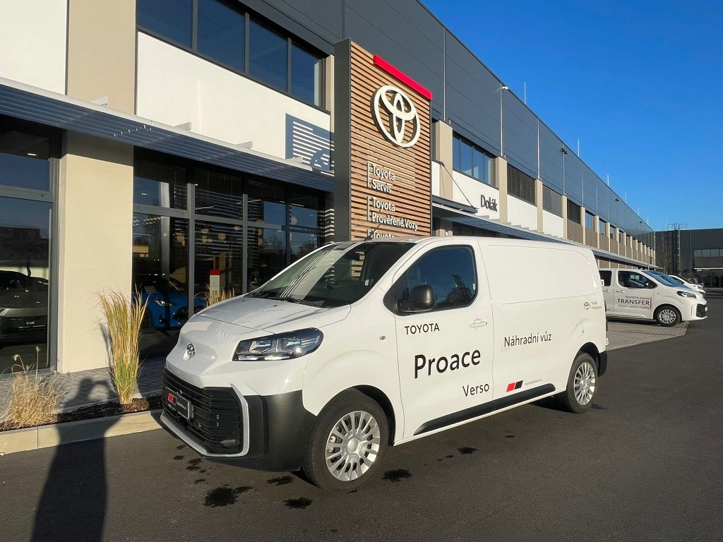 Toyota Proace 2.0D 144k MT Active Multimedia