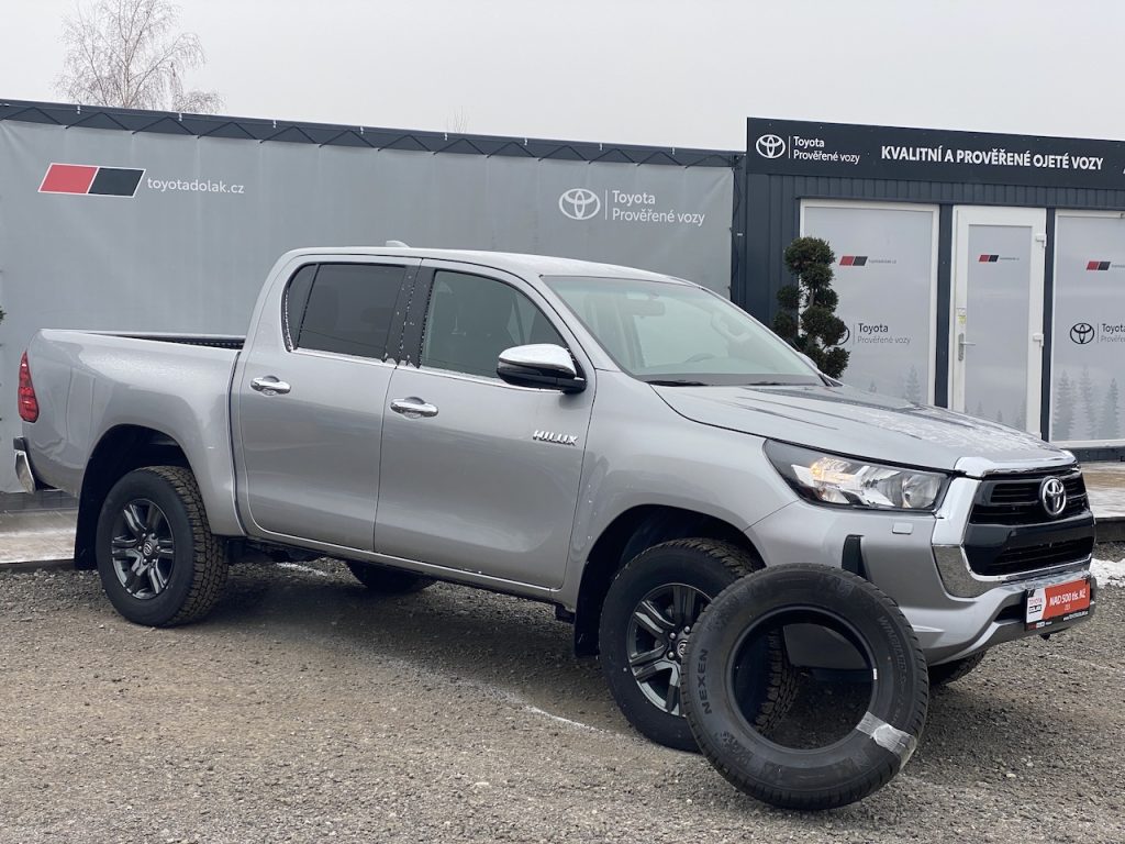 Toyota Hilux 2.4D, ČR-1m, Active, 4x4, DPH