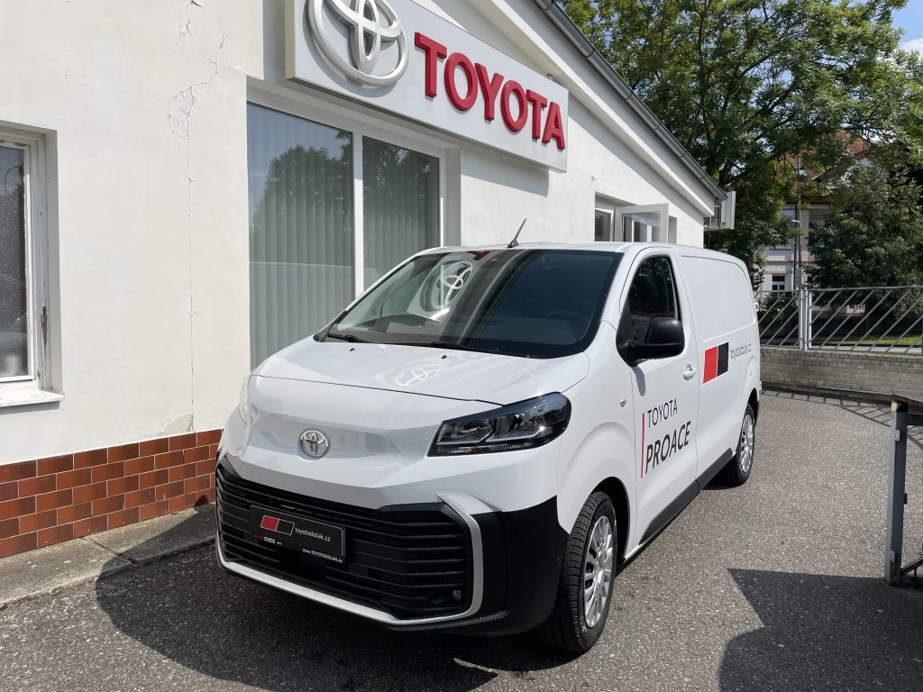 Toyota Proace 2.0D, L1, Active + Smart