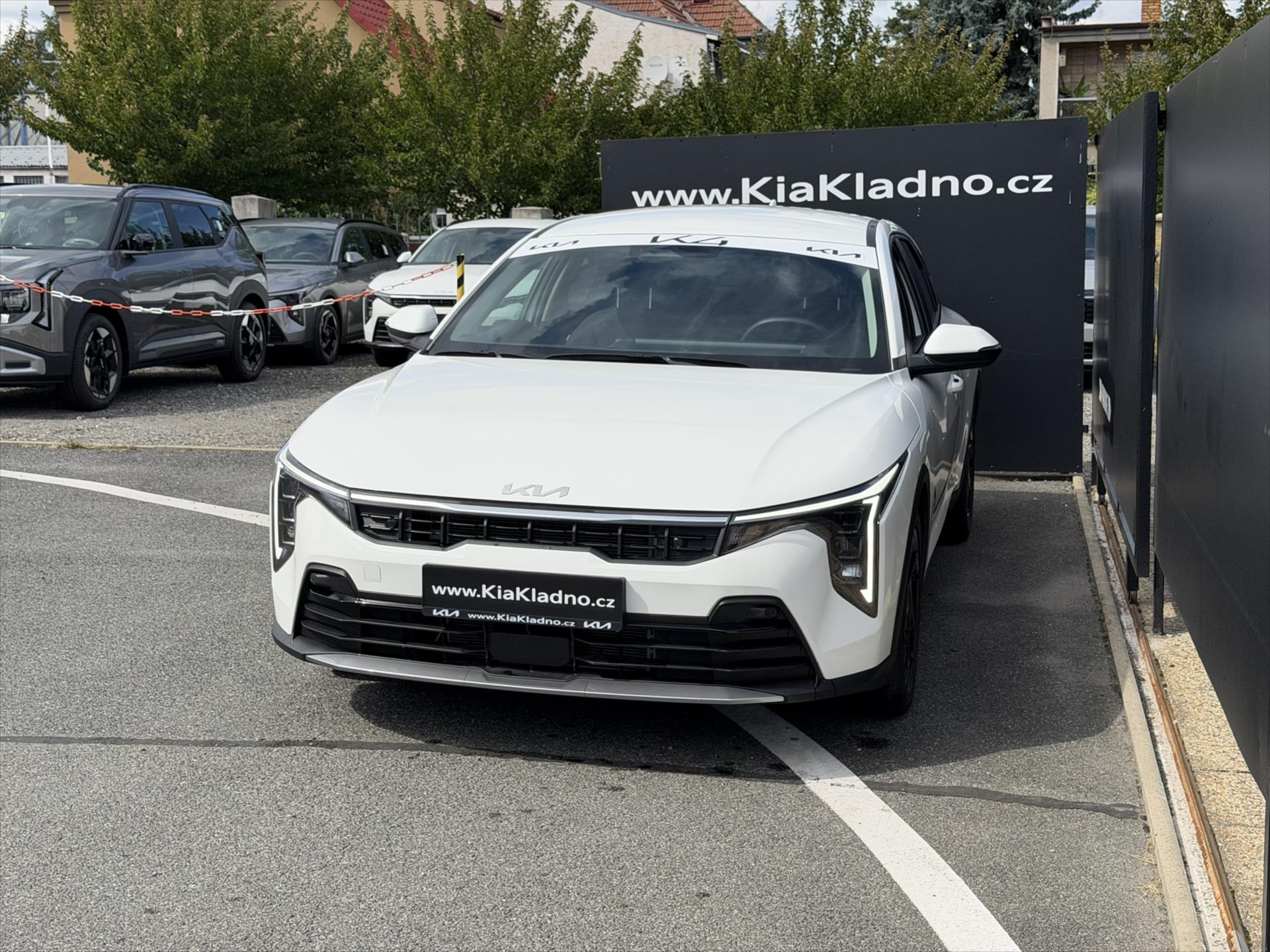 KIA K4