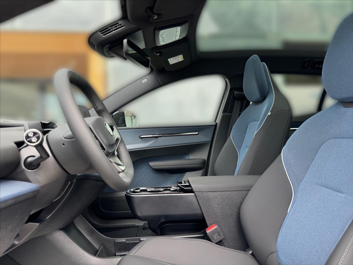Volvo EX30