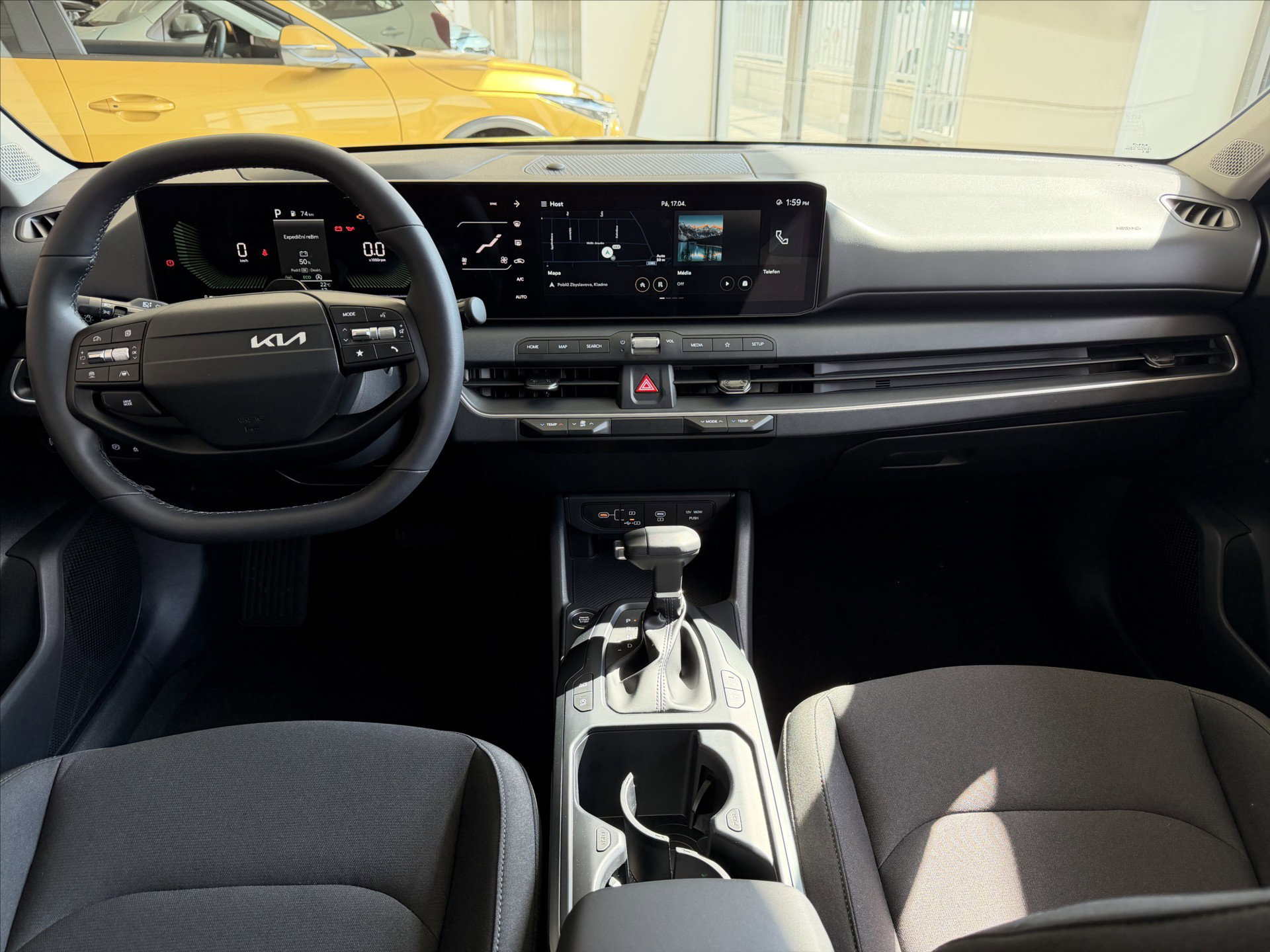 KIA K4