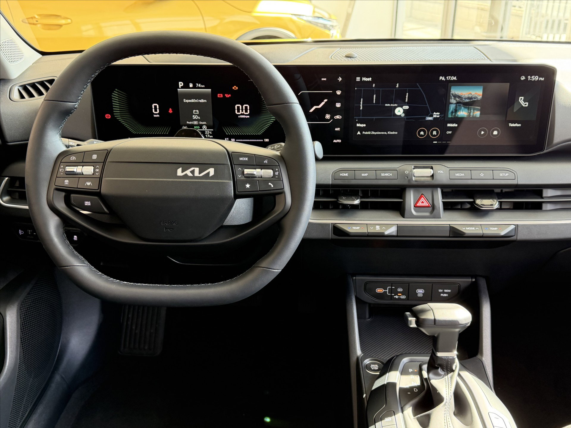KIA K4