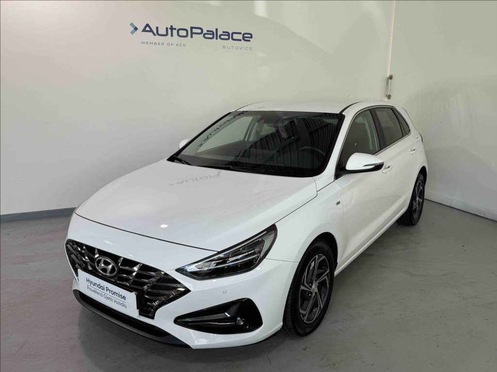 Hyundai i30 1,5 T-GDI SMART 7/2027 ZÁRUKA