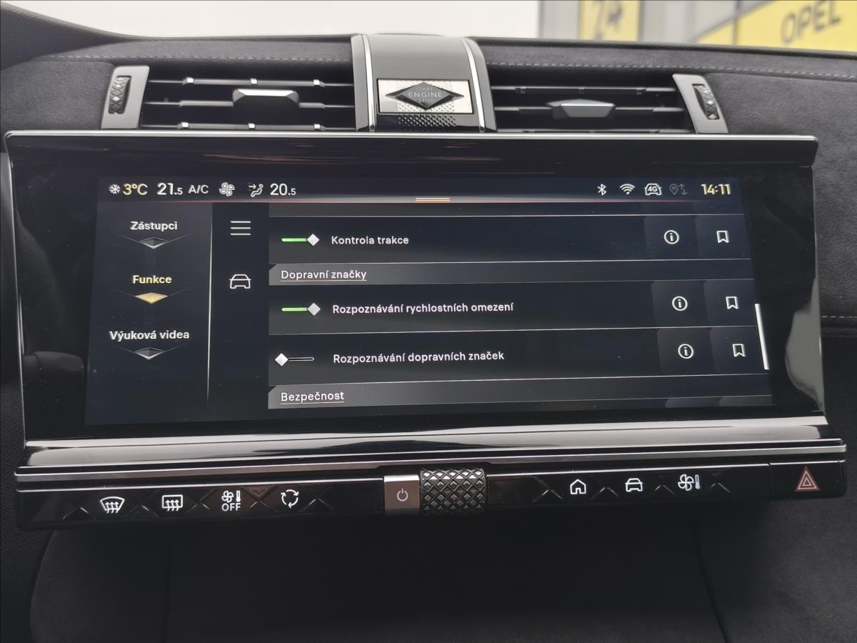 DS DS7 Crossback