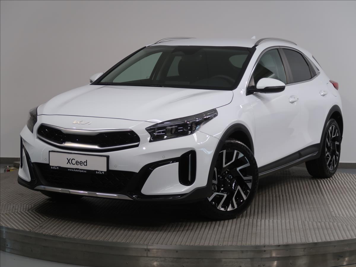KIA XCeed 1,5 T-GDi GPF 7DCT  TOP
