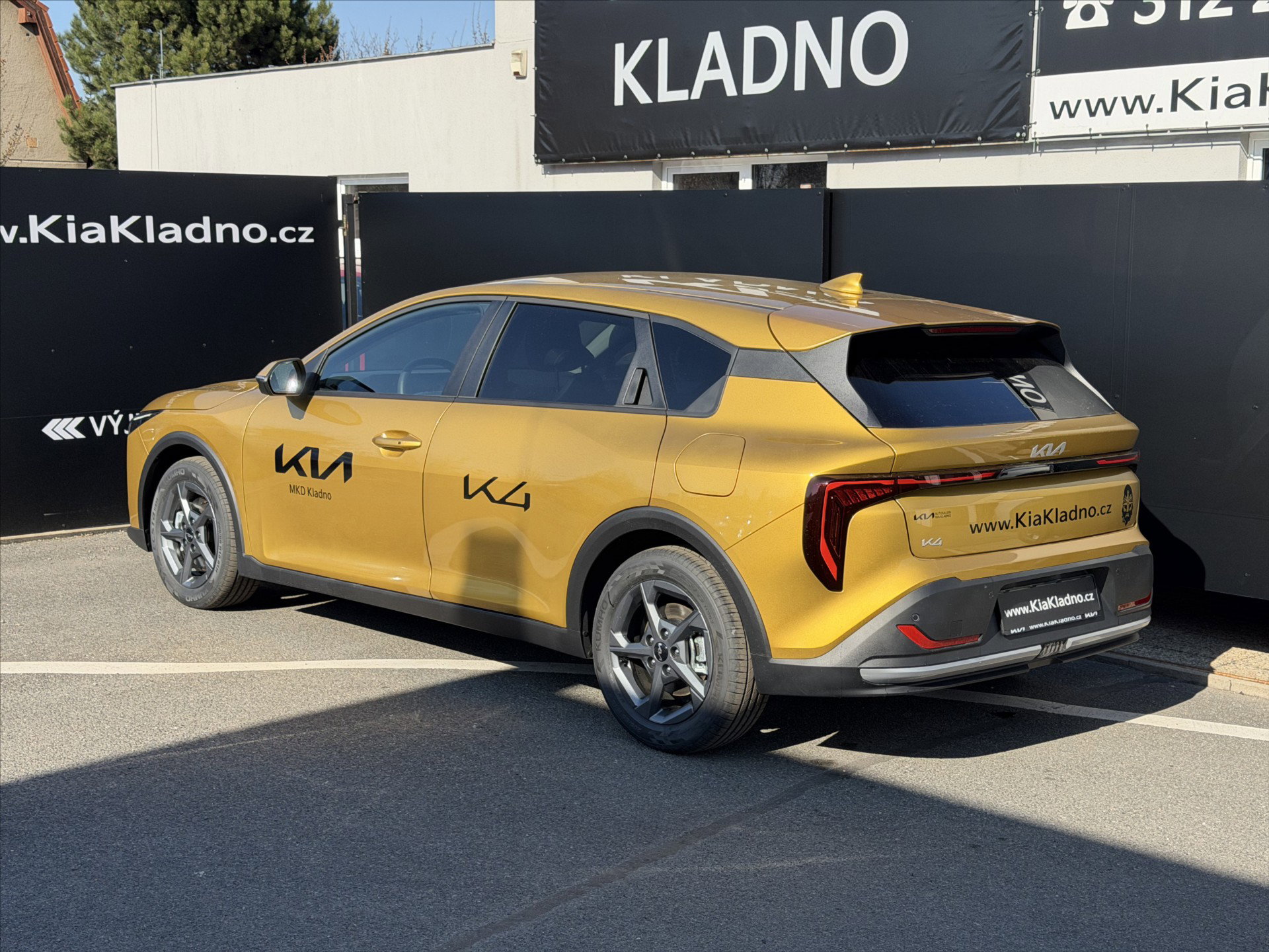 KIA K4