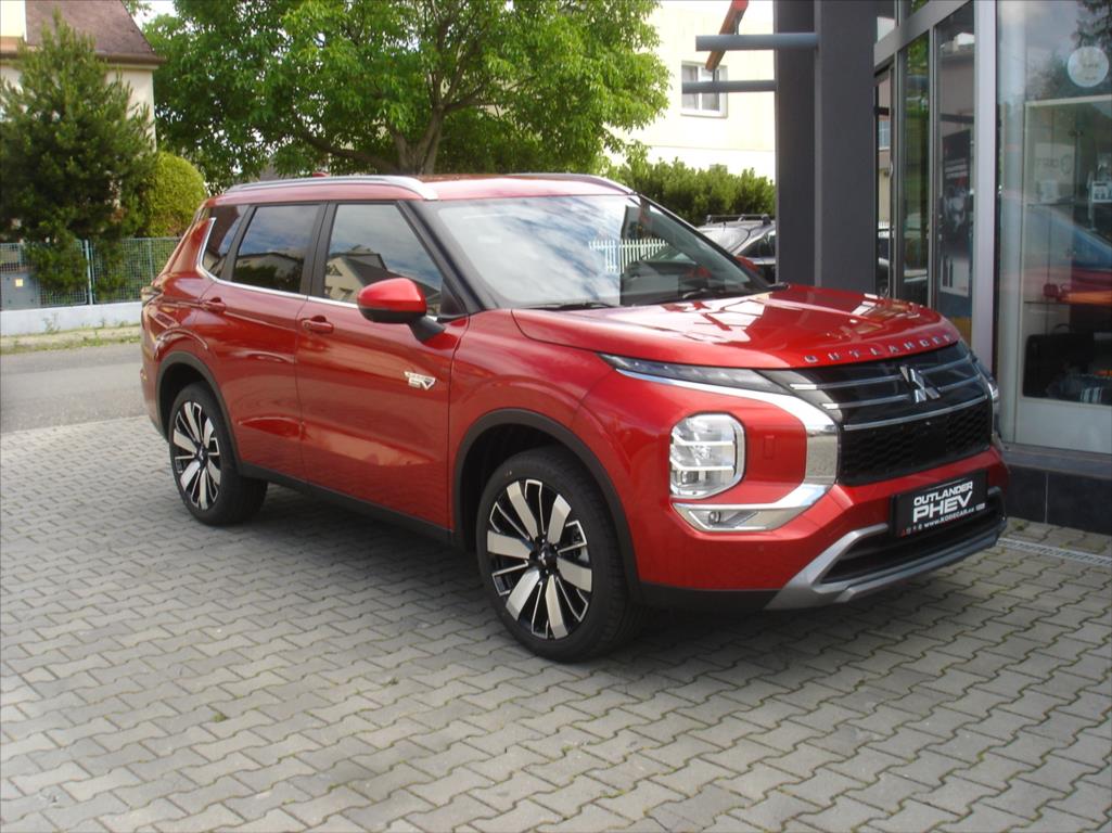 Mitsubishi Outlander 2,4 PHEV 306k AT 4x4  Intense