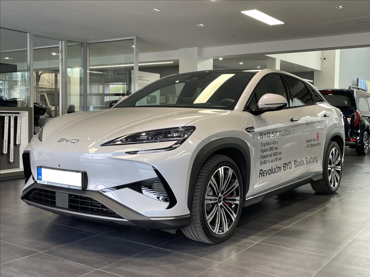 BYD Sealion 7