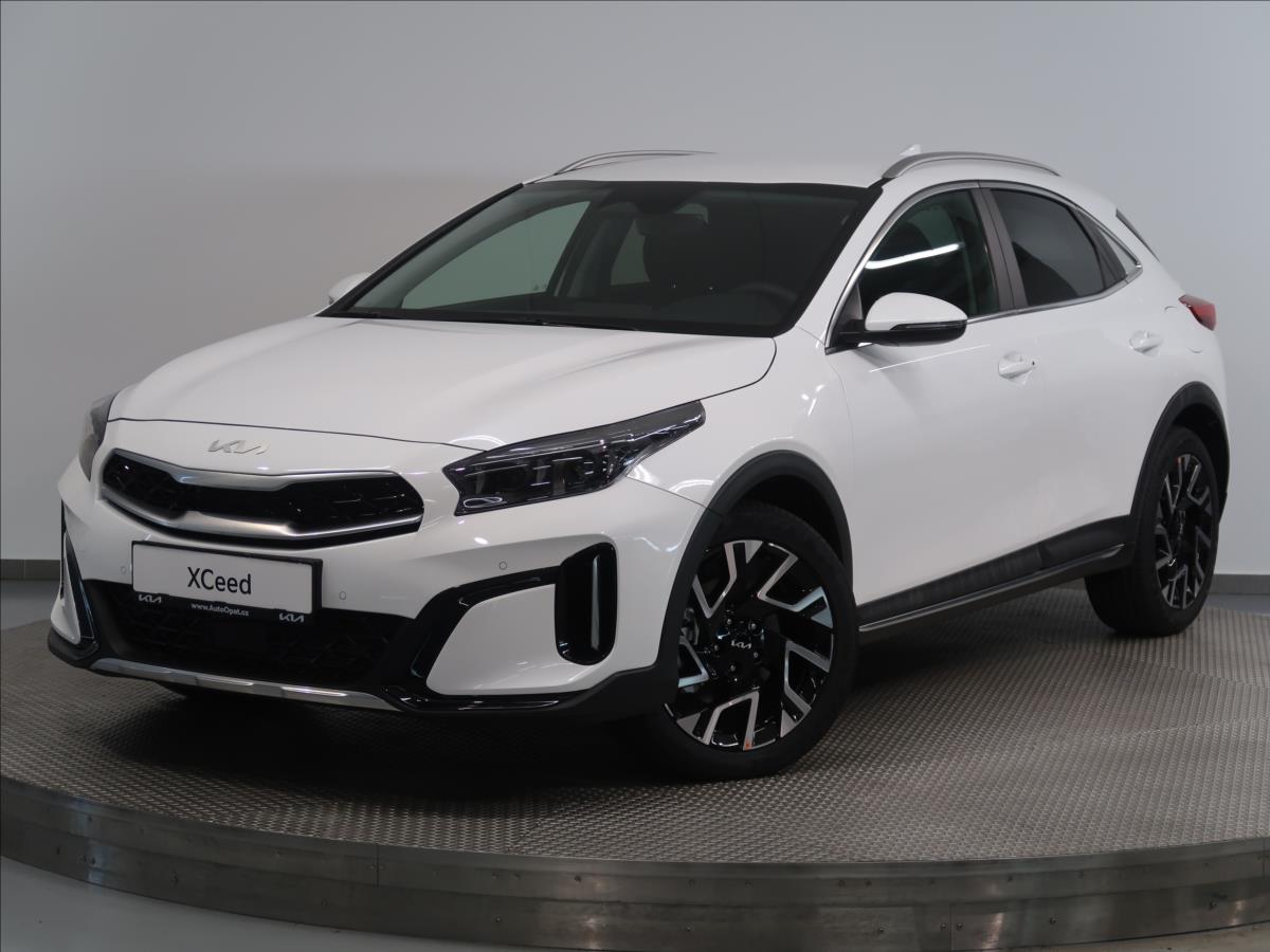 KIA XCeed 1,5 T-GDi GPF 7DCT  TOP