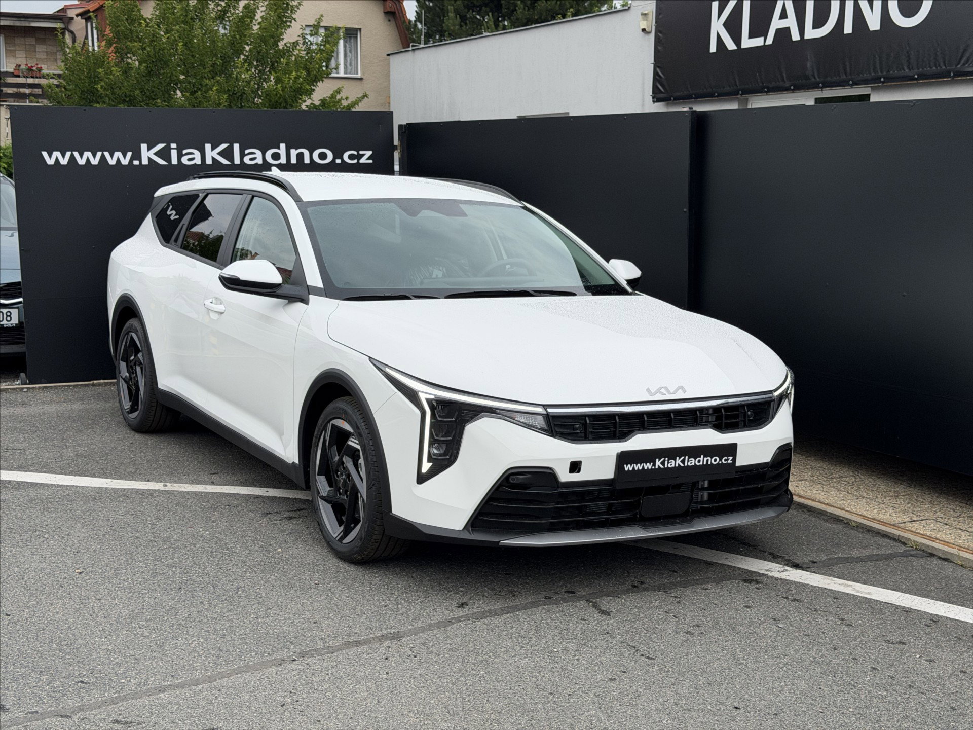 KIA K4