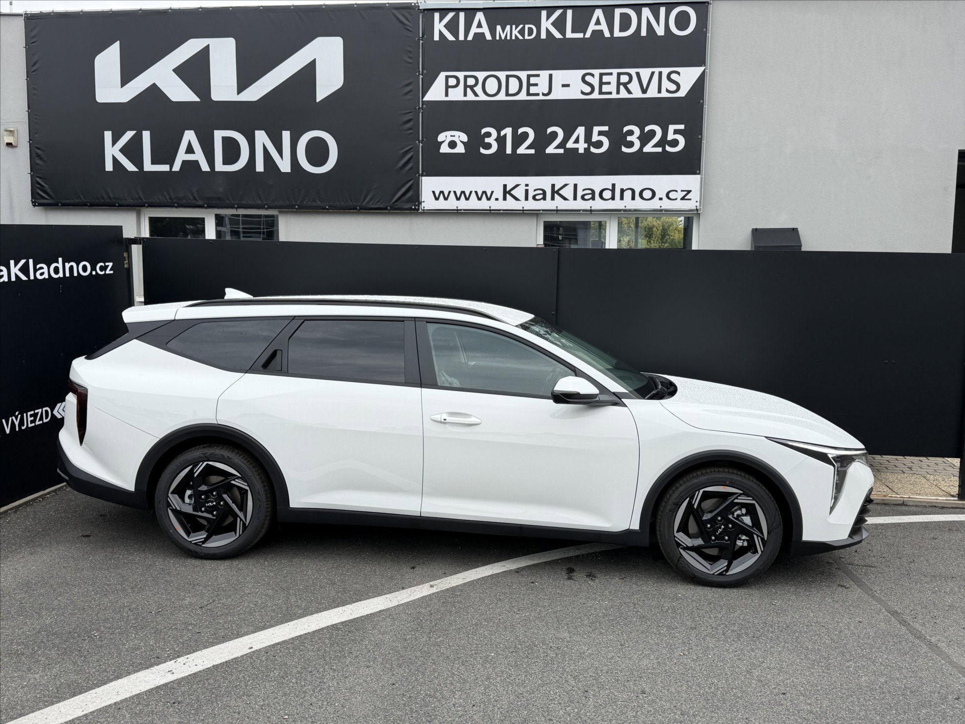 KIA K4