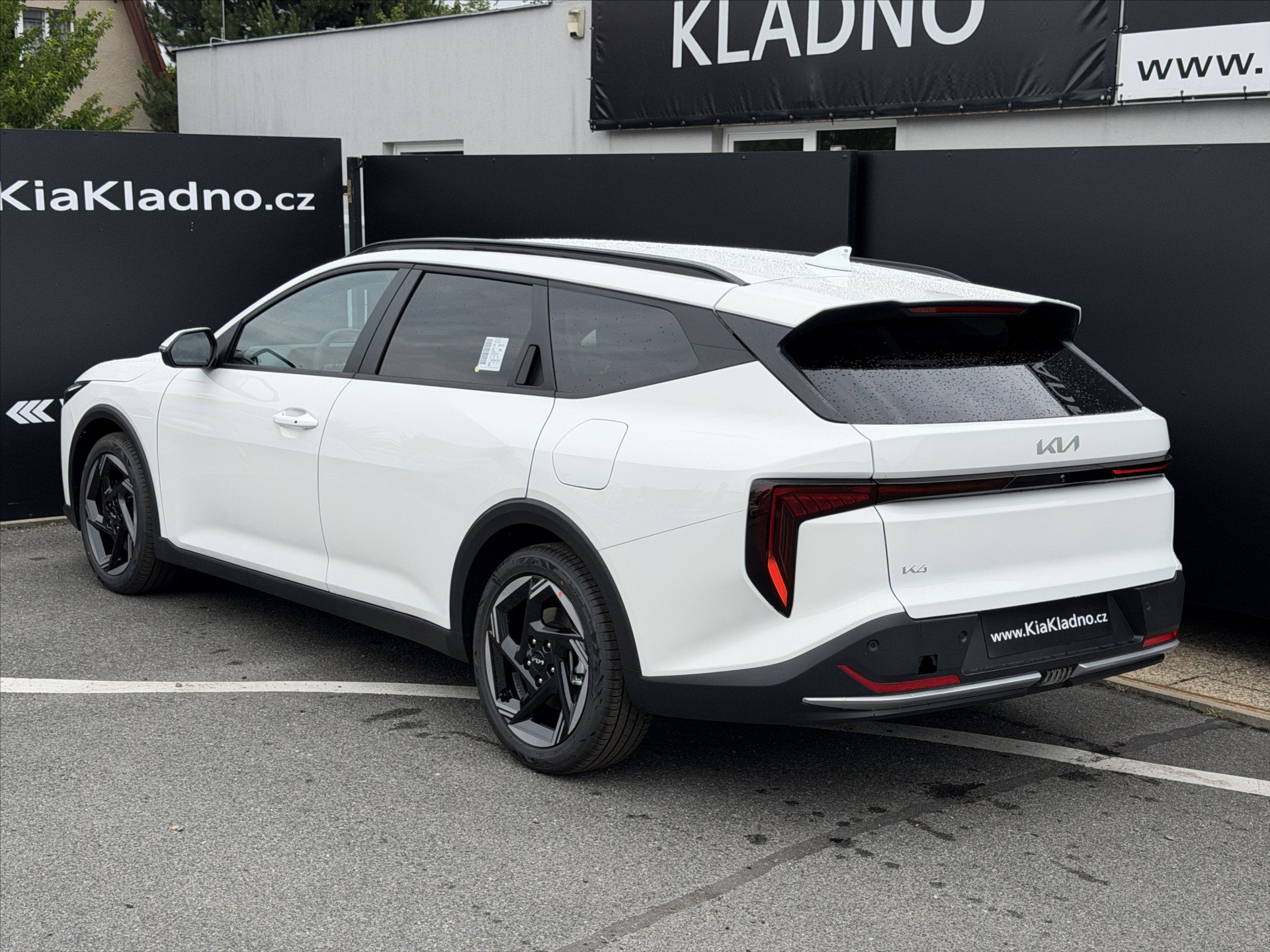 KIA K4