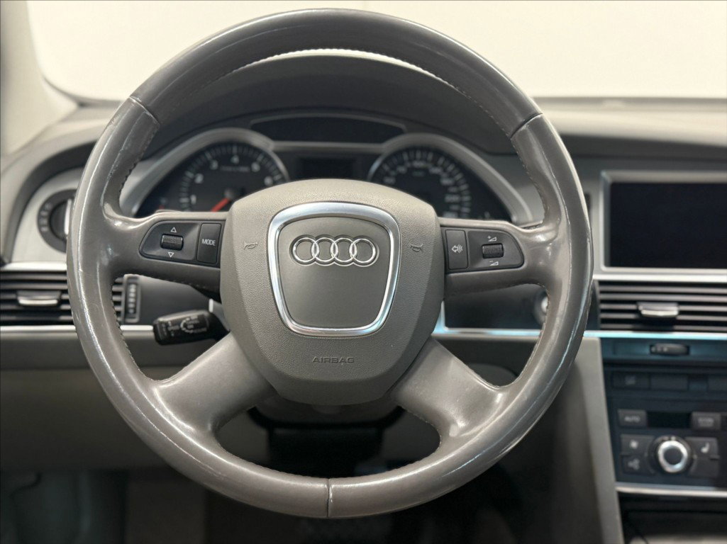 Audi A6 2,8 i V6 AUT PRAVIDELNÝ SERVIS