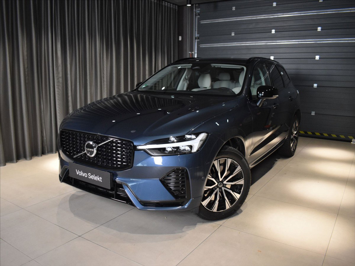 Volvo XC60 2,0 B4 AWD Plus dark Bezklíč