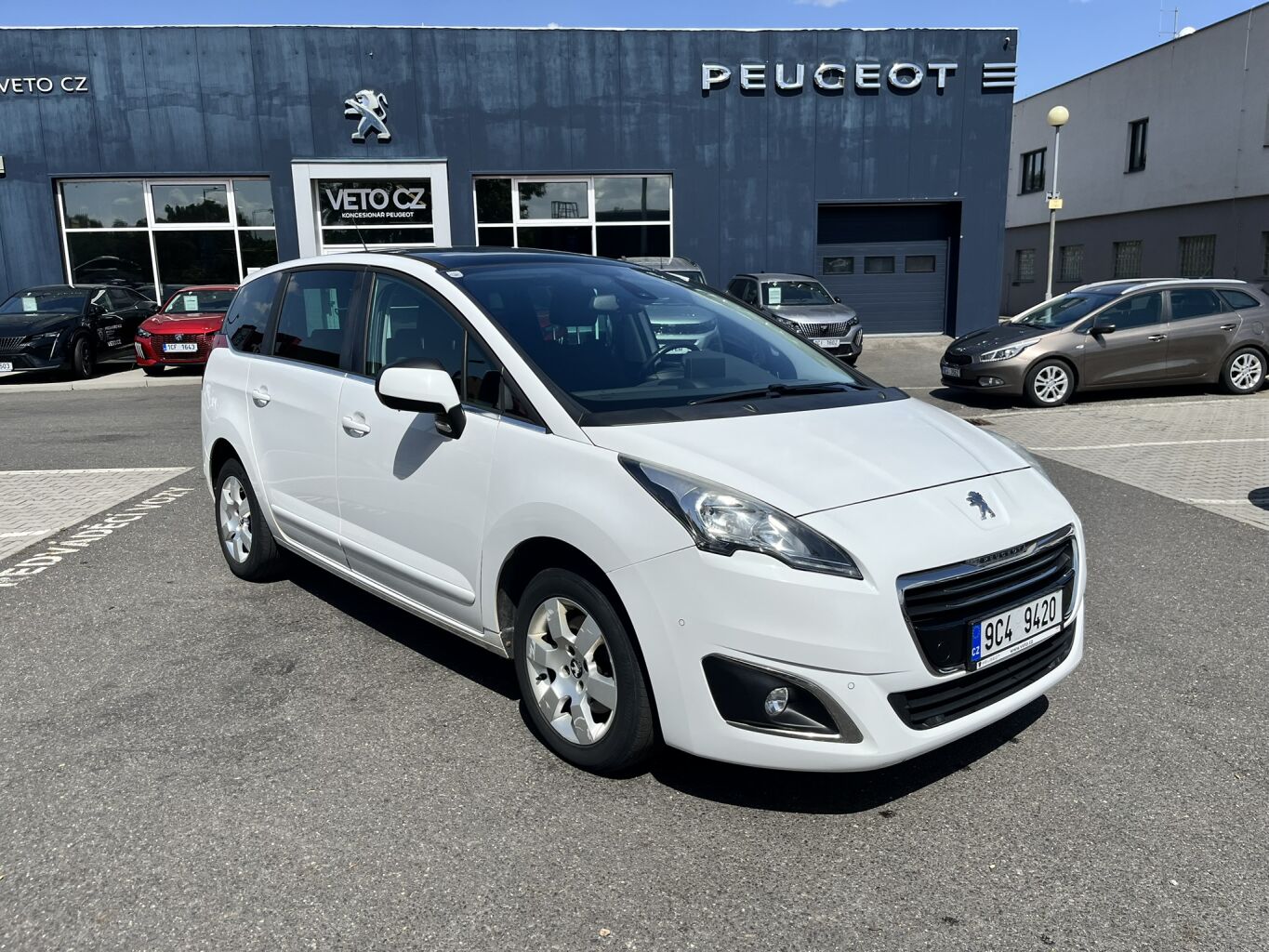 Peugeot 5008