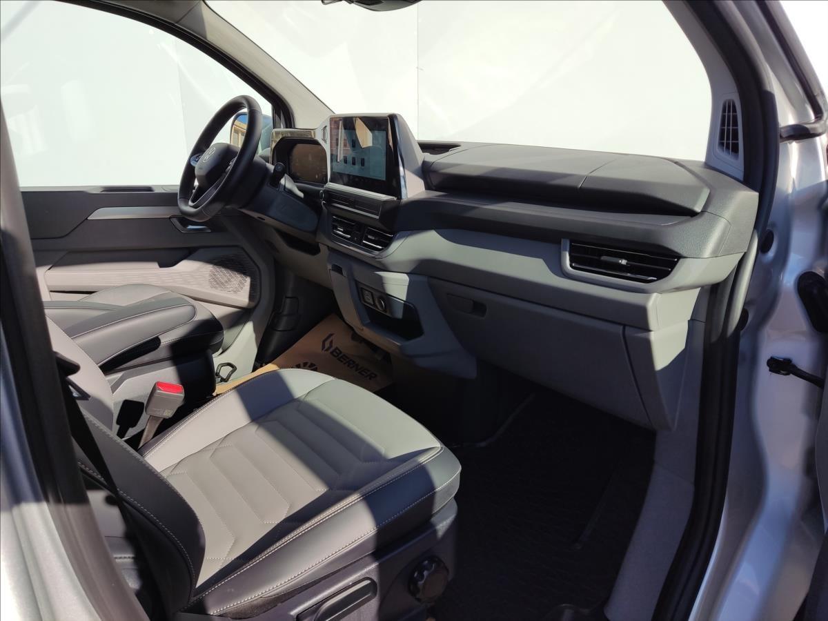 VW Caravelle