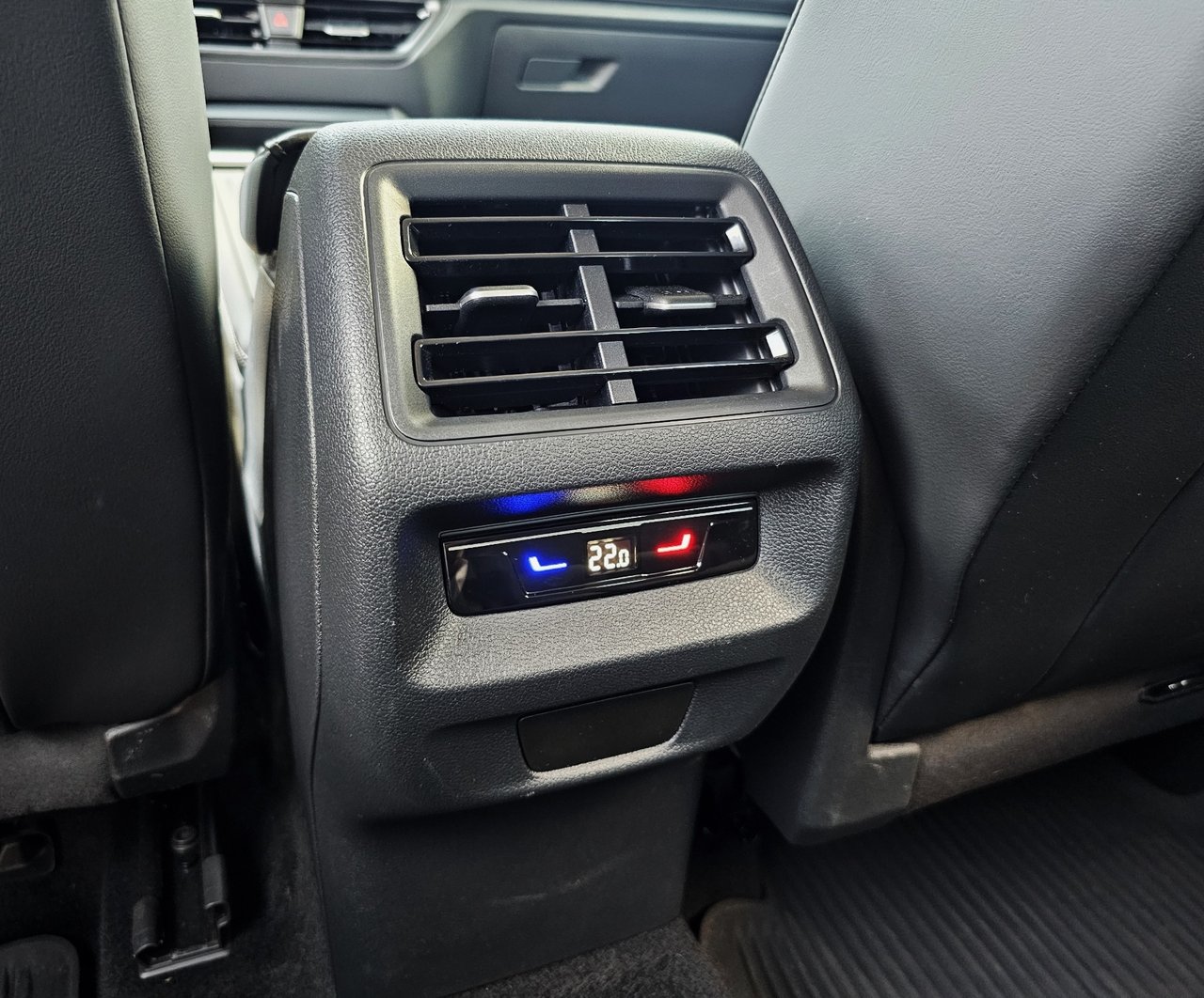 VW Tayron