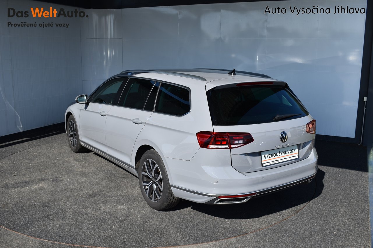 VW Passat Variant