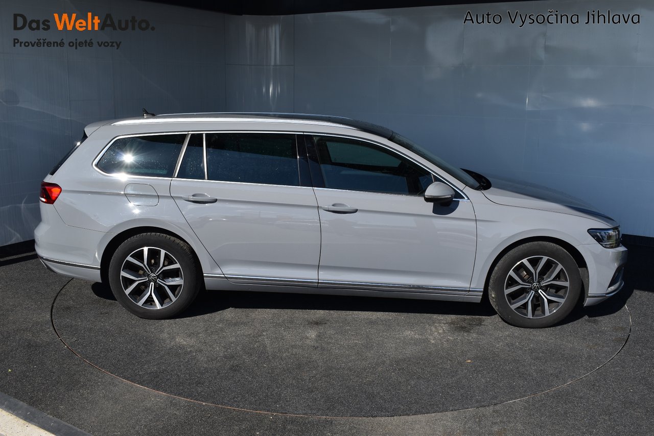 VW Passat Variant